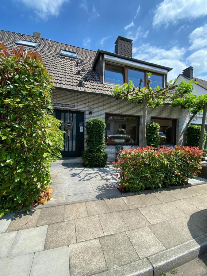 Private Wellness Suiten Mit Whirlpool Essen Kültér fotó