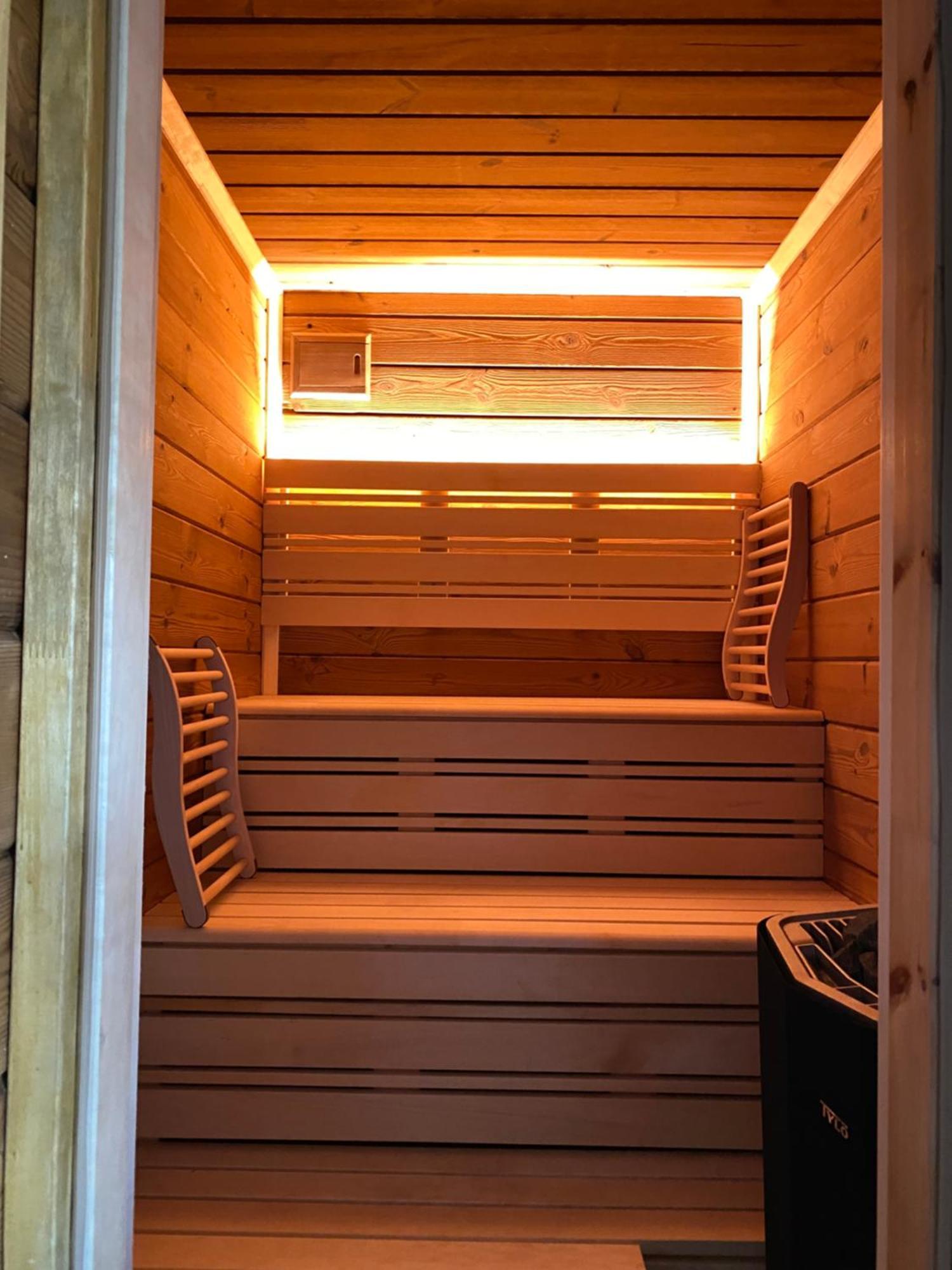 Private Wellness Suiten Mit Whirlpool Essen Kültér fotó