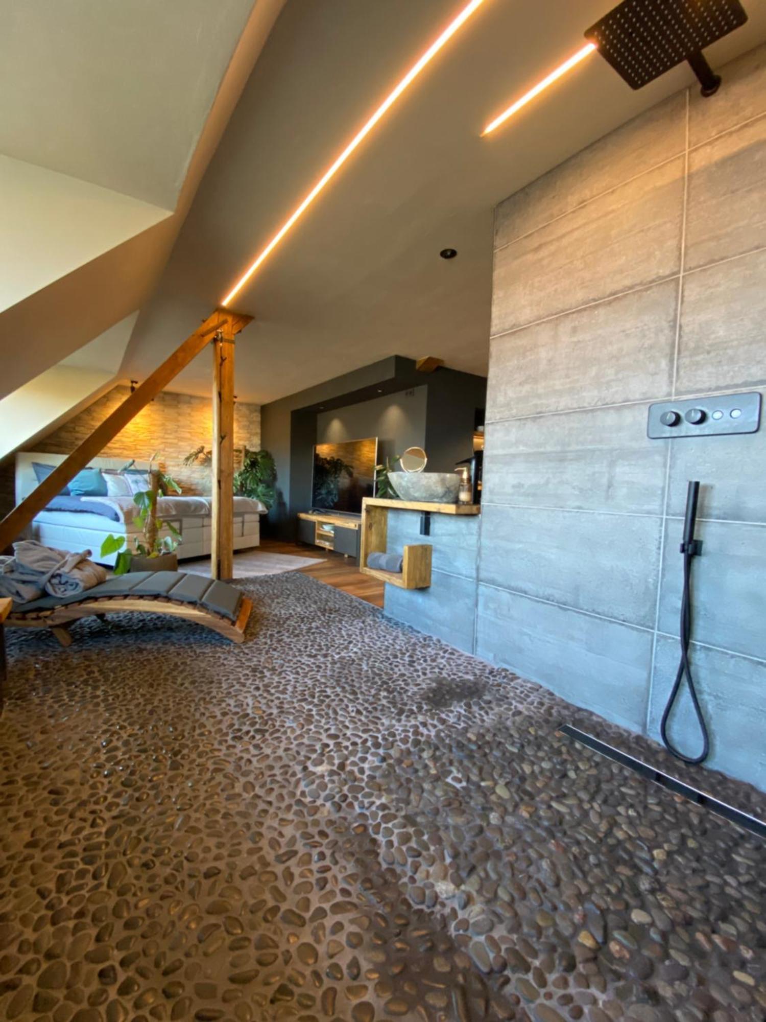 Private Wellness Suiten Mit Whirlpool Essen Kültér fotó